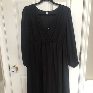 Black Old Navy Maternity Dress